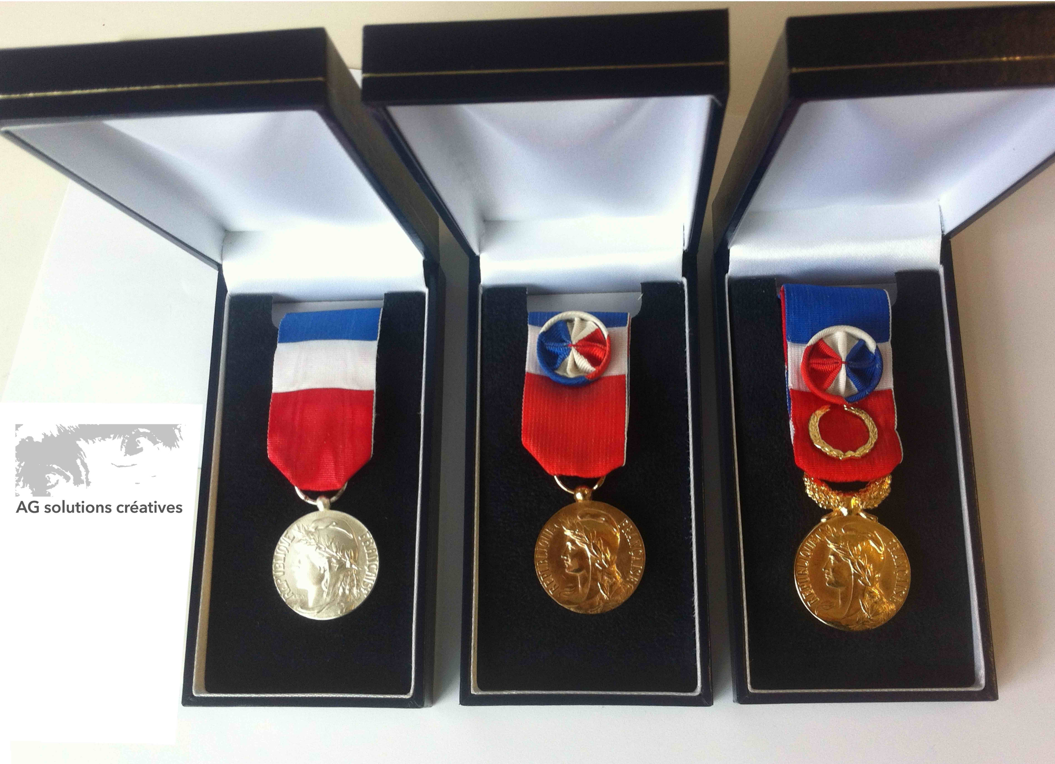 médaille du travail rennes, médaille d'honneur rennes, gravure médaille rennes, ille et vilaine, médaille honneur du travail avec écrin